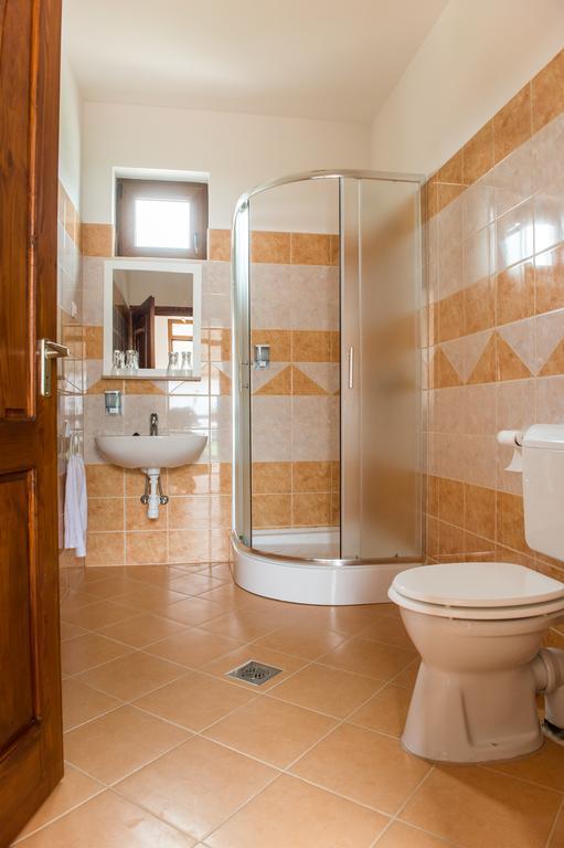 Lilaakac Vendeghaz Hotel Hosszupalyi Bagian luar foto