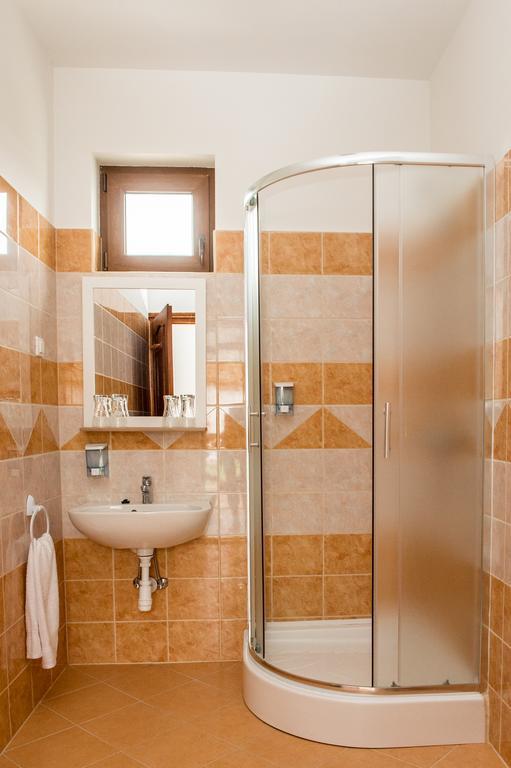 Lilaakac Vendeghaz Hotel Hosszupalyi Bagian luar foto